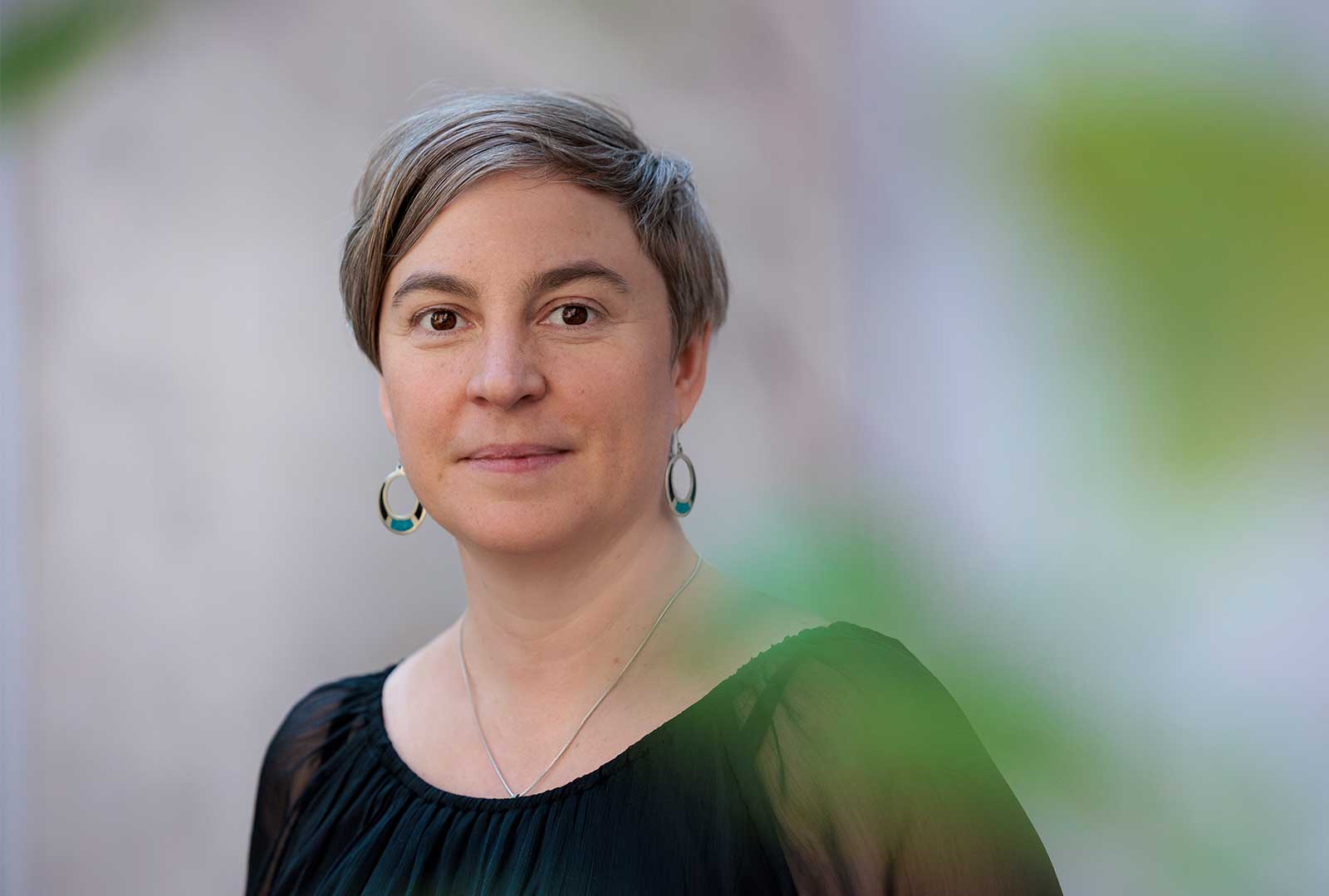 Elin Boardy får Natur & Kulturs litterära arbetsstipendium 2025