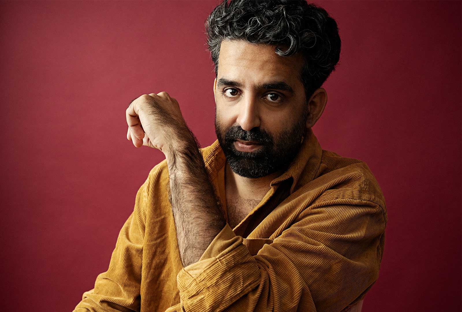 Agmall Sarwari får Natur & Kulturs litterära arbetsstipendium 2025