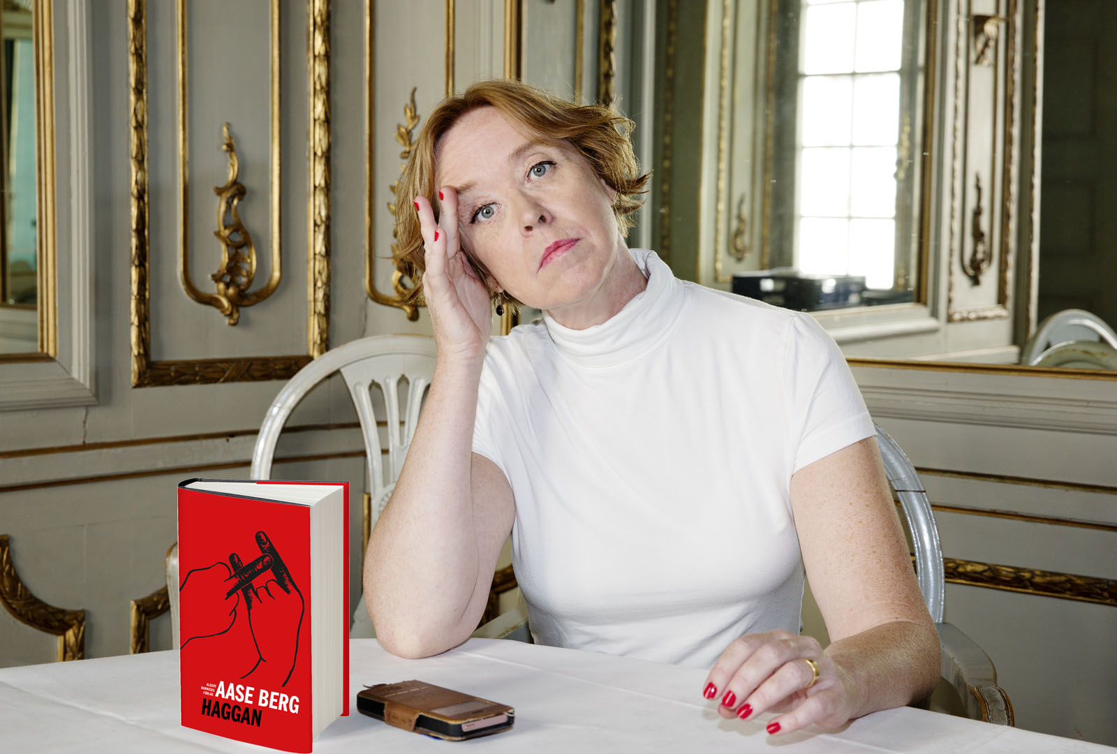 Aase Berg, aktuell med Haggan: ”Jag vill reclaima den kvinnliga ilskan”