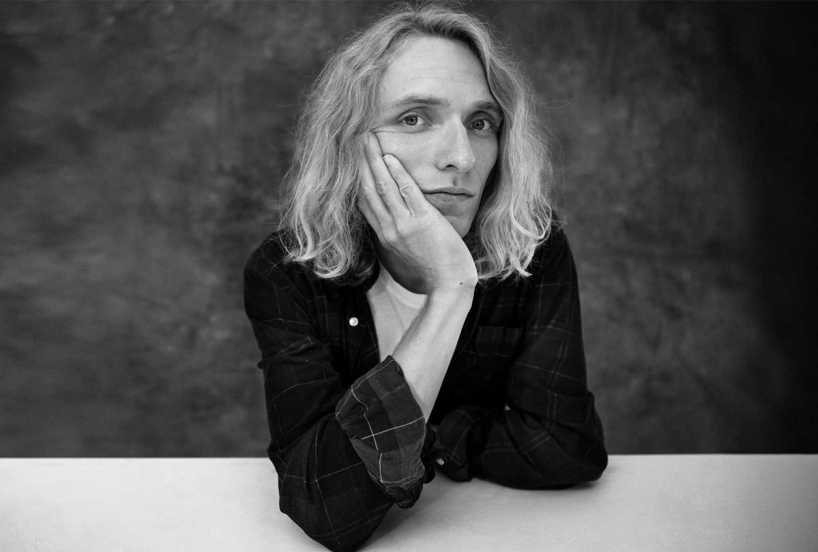 David Zimmerman tilldelas Nils-Åke Hasselmarks lyrikstipendium