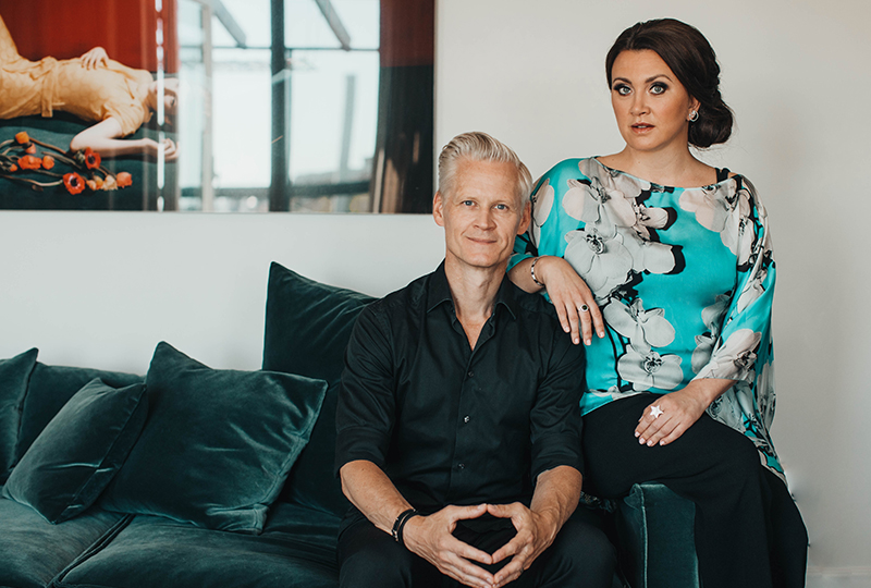 Camilla Läckberg och Henrik Fexeus skriver deckartrilogi