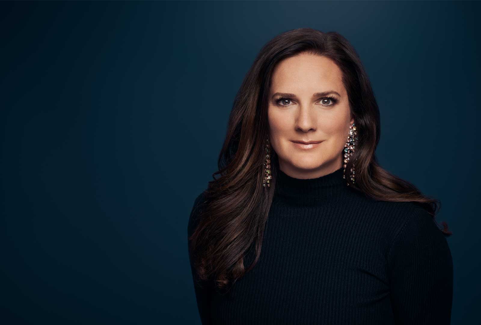 Sofie Sarenbrant inleder ny spänningsserie på Bokförlaget Forum