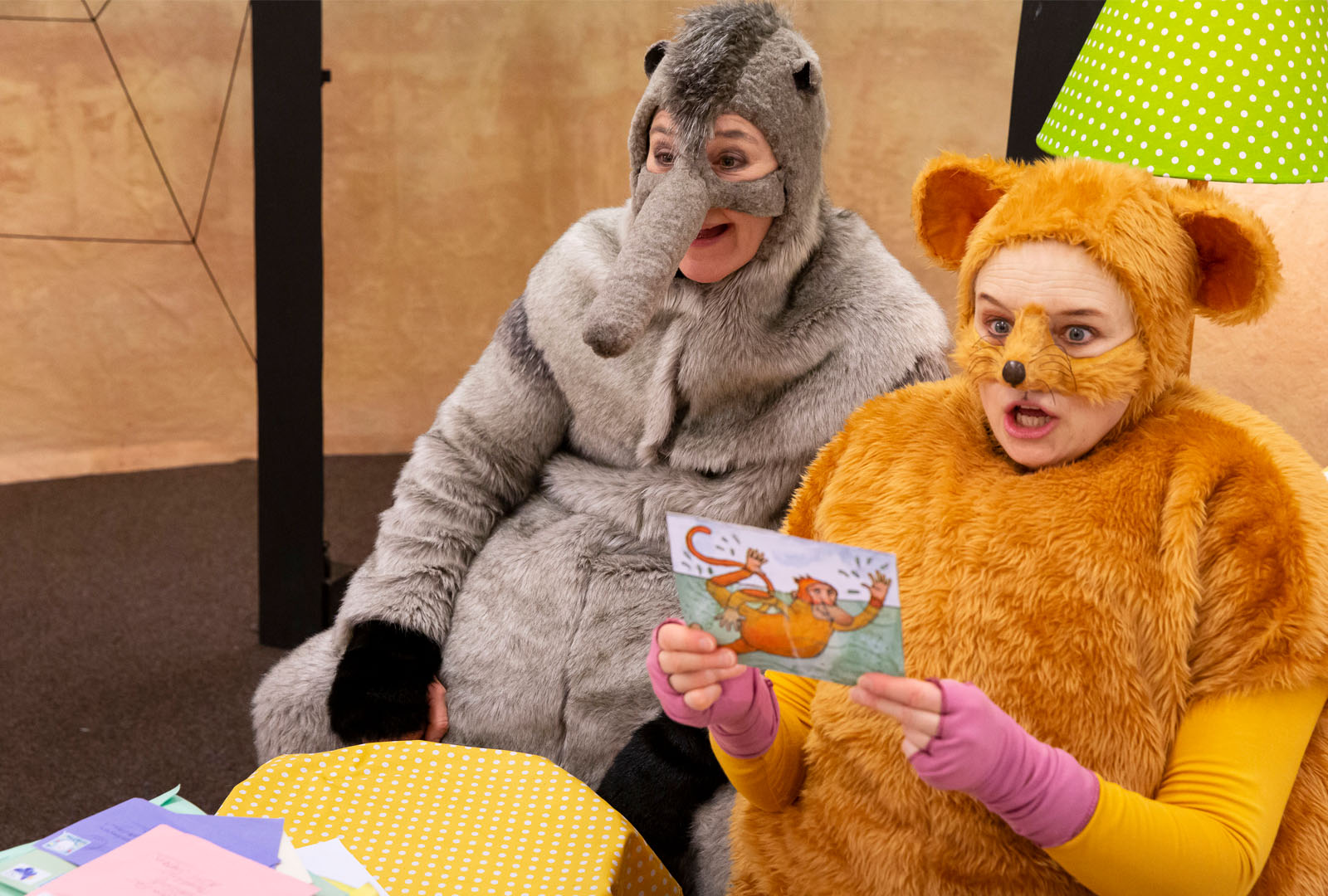 Konstiga djur på Mittiprickteatern