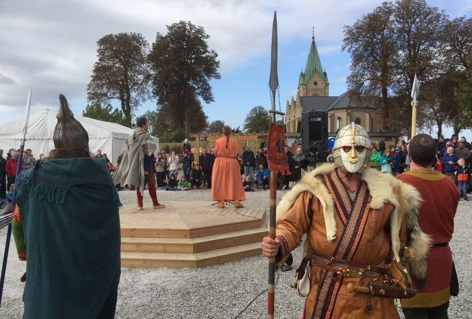Premiär för Halvdan Viking-teater på Vendeltidsdagarna